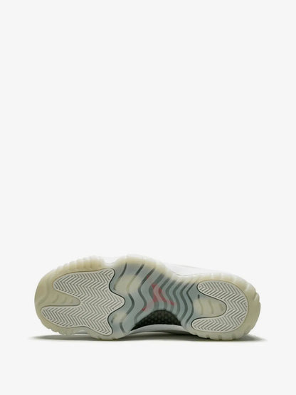 AJ 11 Retro 'Platinum Tint